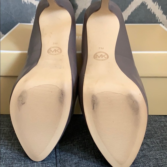 💕HAMILTON HEELS 💕 - Picture 7 of 9